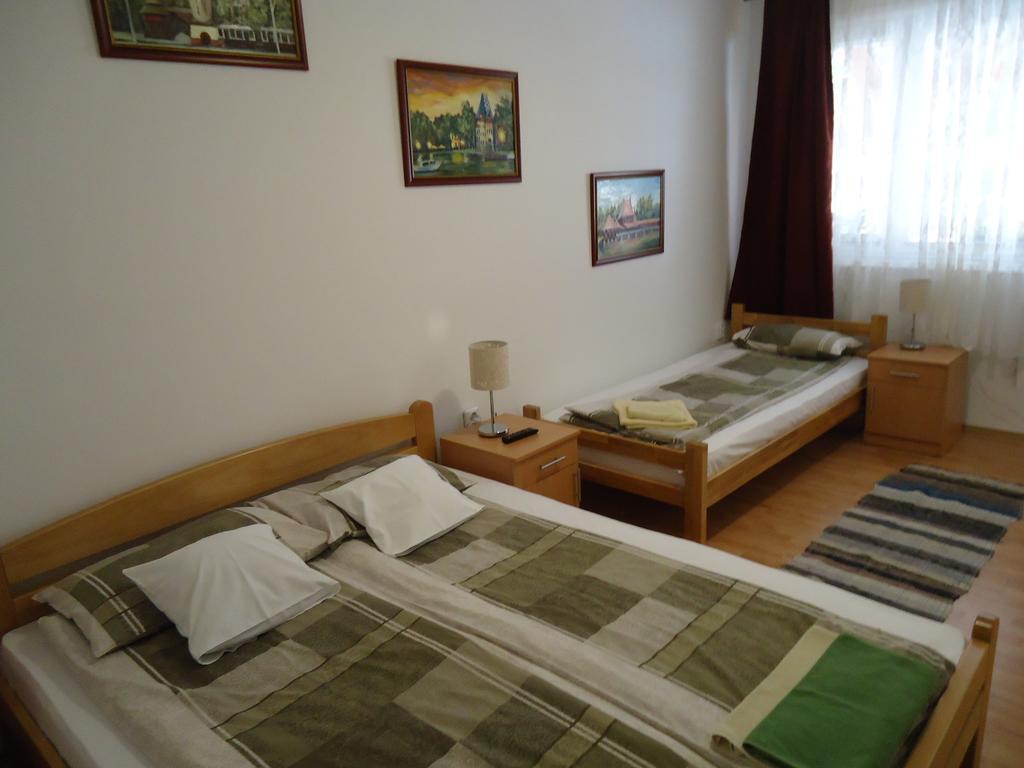 Prenociste Vila Stara Breza Hotel Palic Room photo